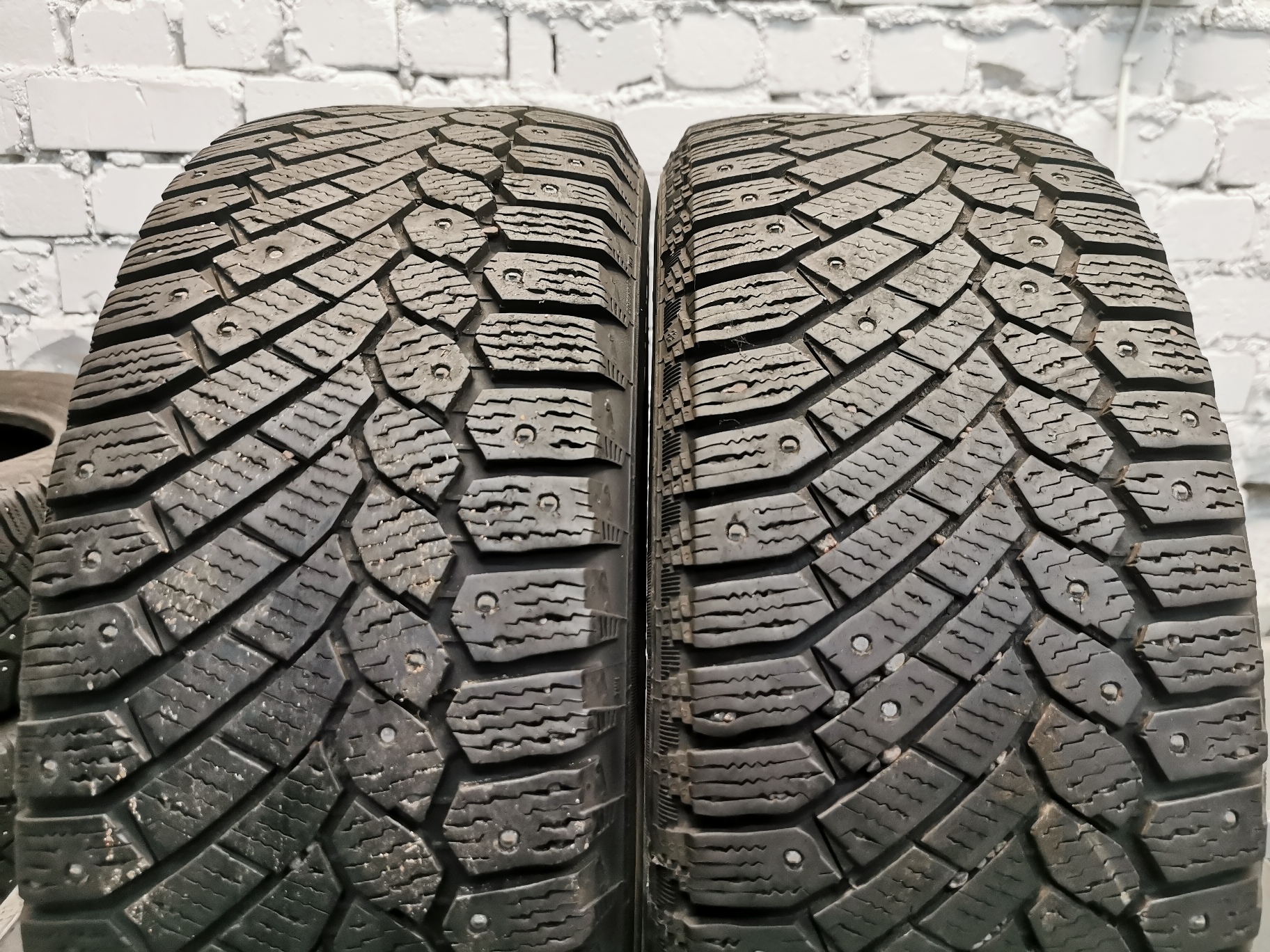 continental ice contact 215/55 R16 Зимние Б/у покрышки