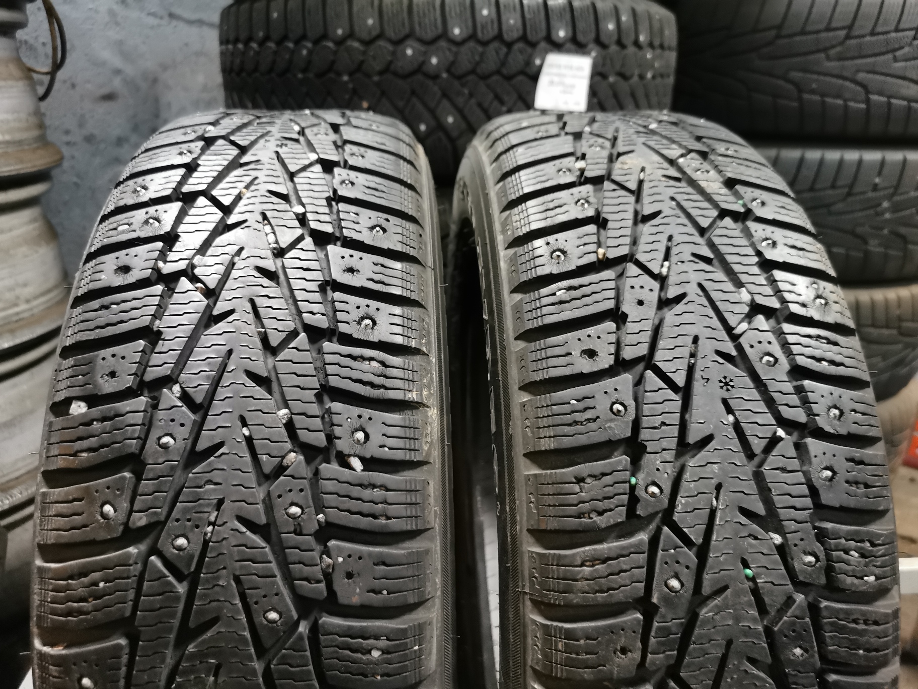 Nokian nordman 7 185/65 R15 Lietotas Ziemas Riepas