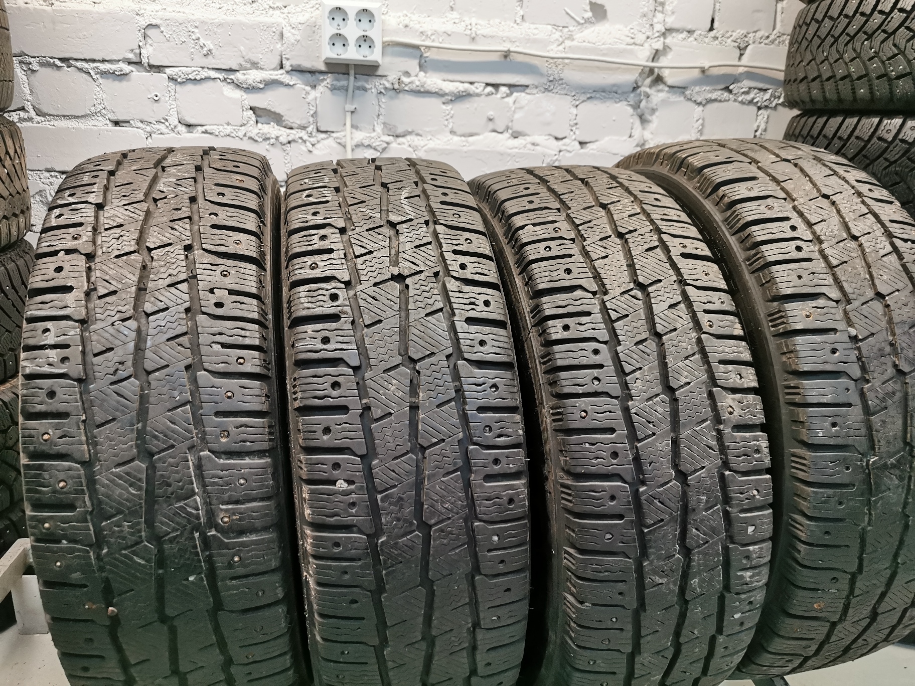 michelin aglis ice north 215/65 R16 Зимние Б/у покрышки
