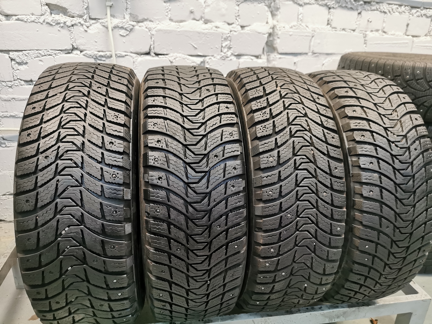 michelin x-ice north 3 185/60 R15 Зимние Б/у покрышки