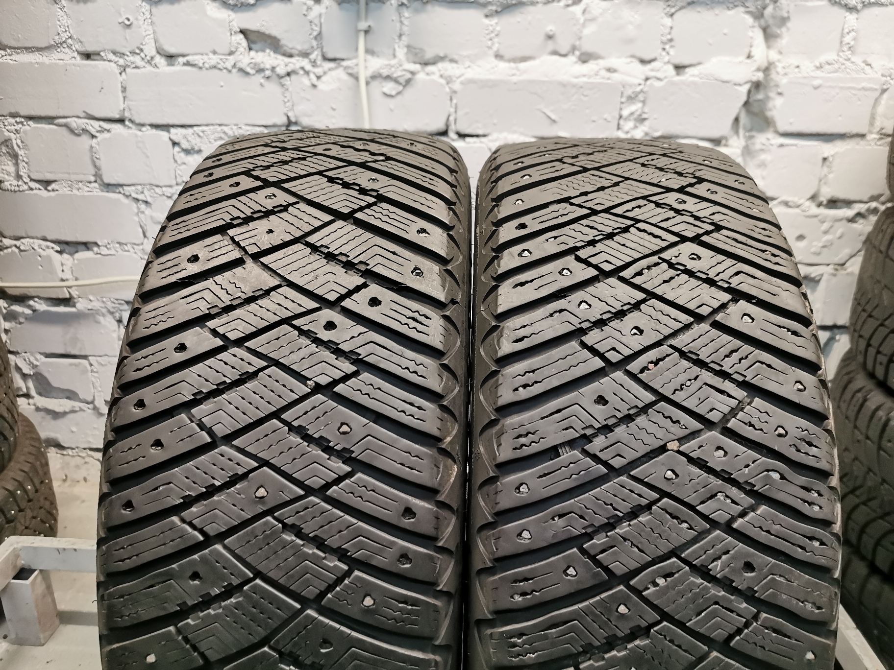 Good Year Ice Artic 205/60 R16 Lietotas Ziemas Riepas