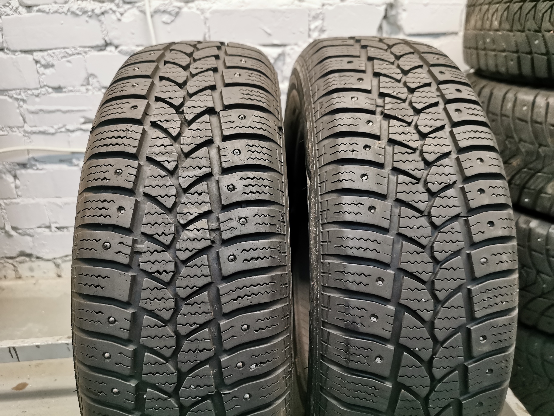 tigar sigura st 185/65 R15 Lietotas Ziemas Riepas
