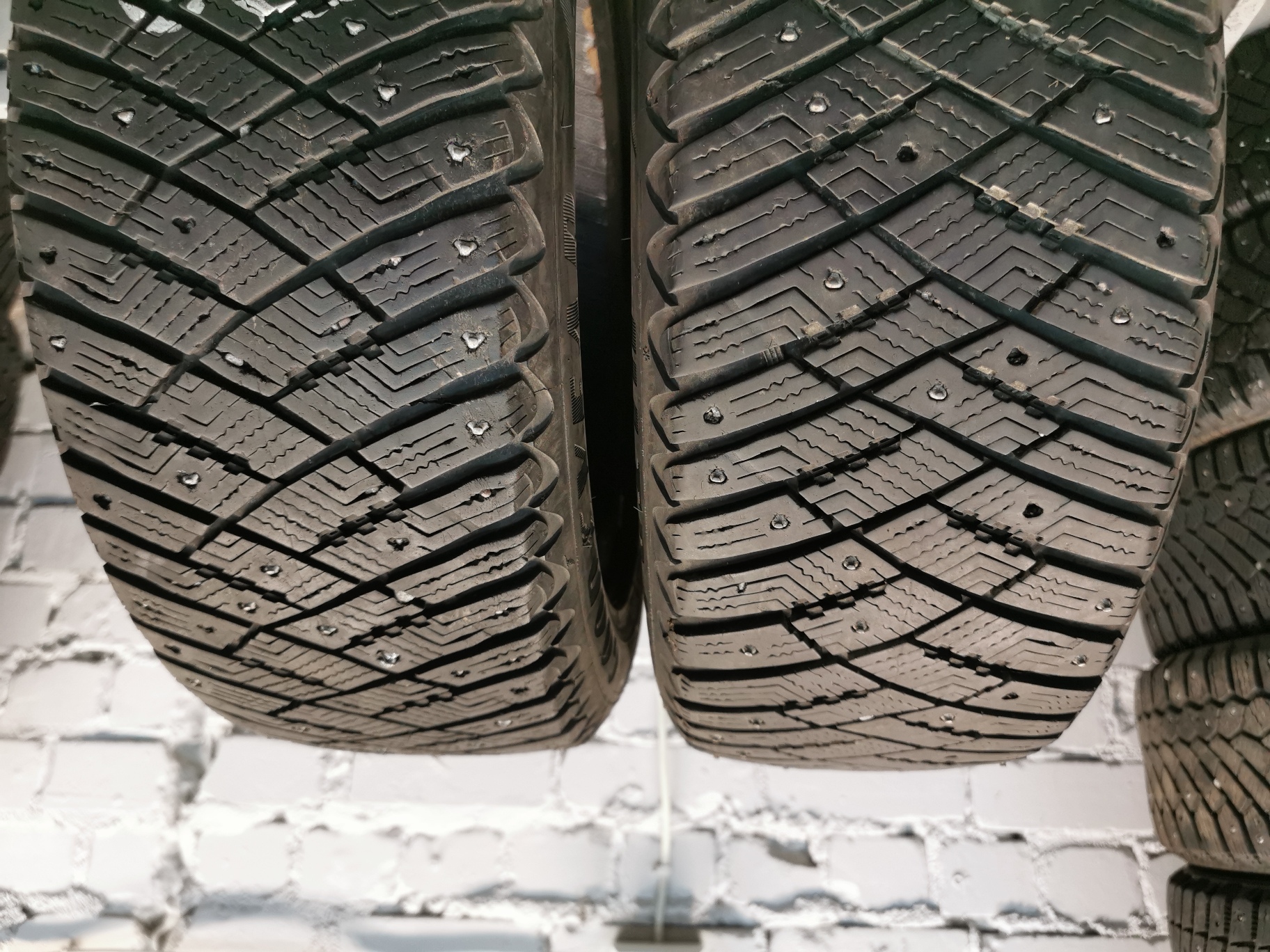 Good Year Ice Artic 205/55 R16 Lietotas Ziemas Riepas