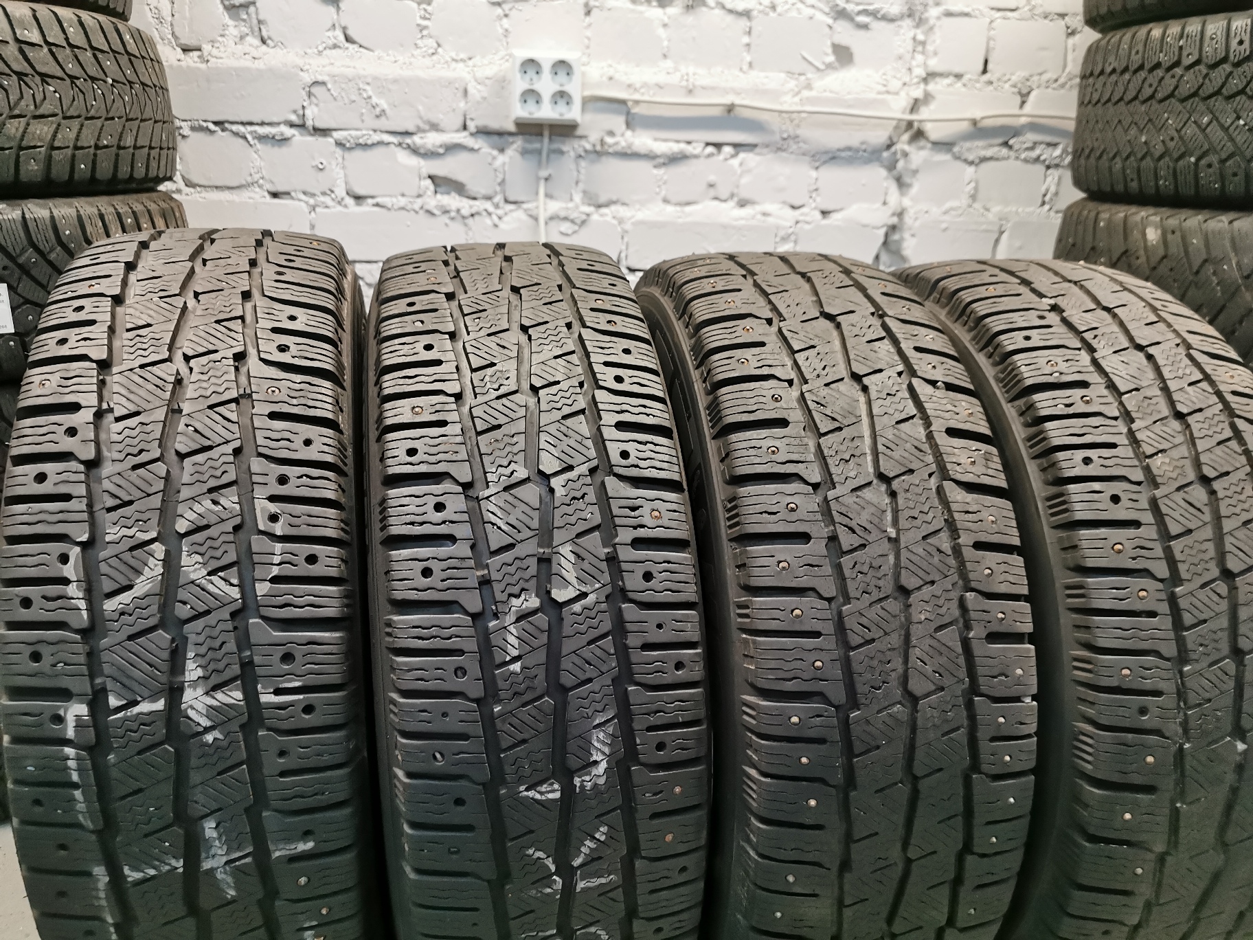 michelin aglis x-ice north 215/65 R16 Зимние Б/у покрышки