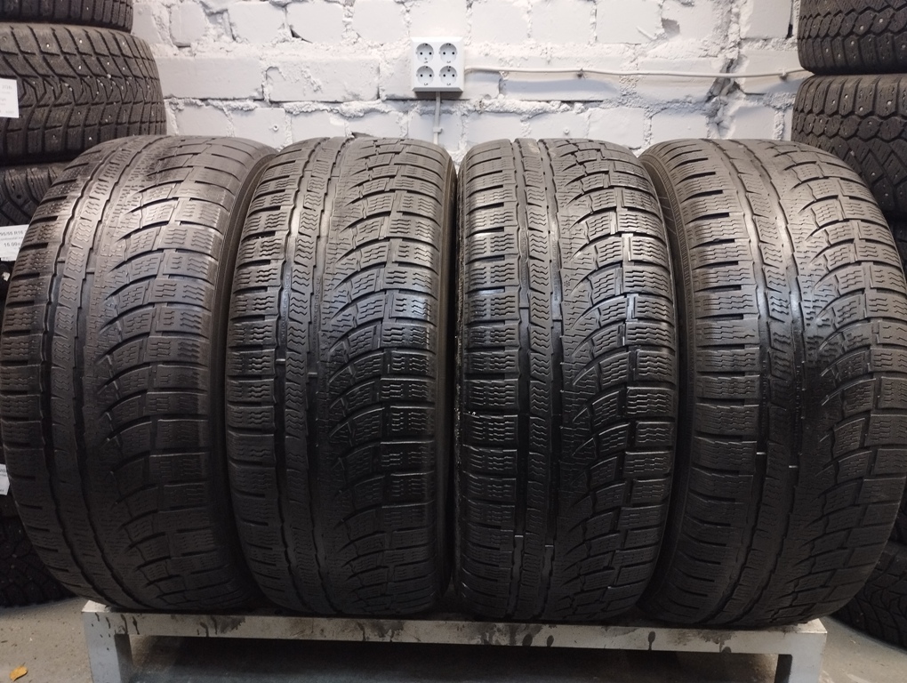 Nokian WR a4 255/55 R18 Зимние Б/у покрышки
