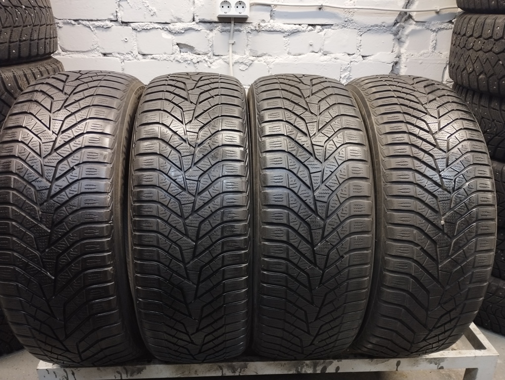 Yokohama V905 215/55 R18 Зимние Б/у покрышки