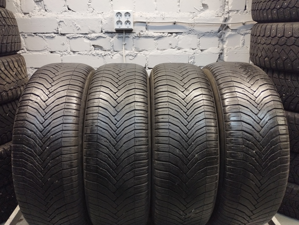 michelin CrossClimate 215/65 R16 Зимние Б/у покрышки