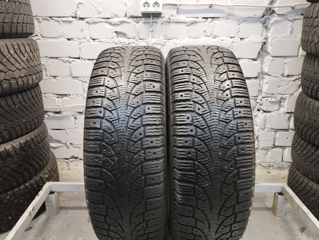 Pirelli winter carving 215/65 R16 Lietotas Ziemas Riepas