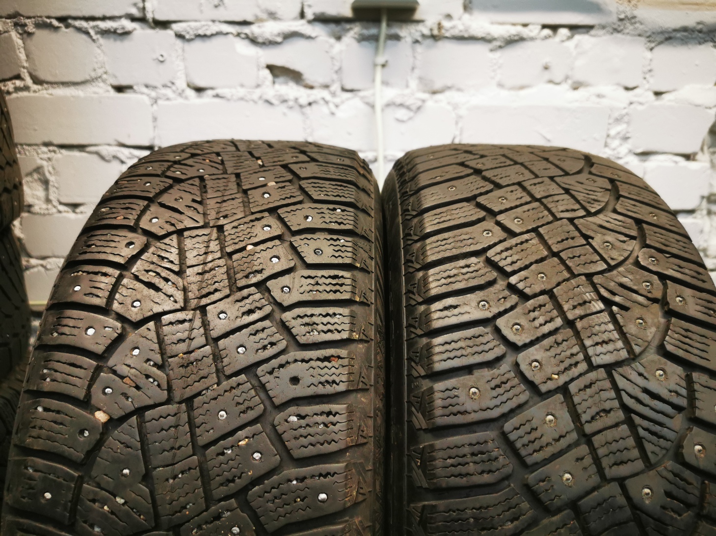 continental contact 2 205/55 R16 Зимние Б/у покрышки