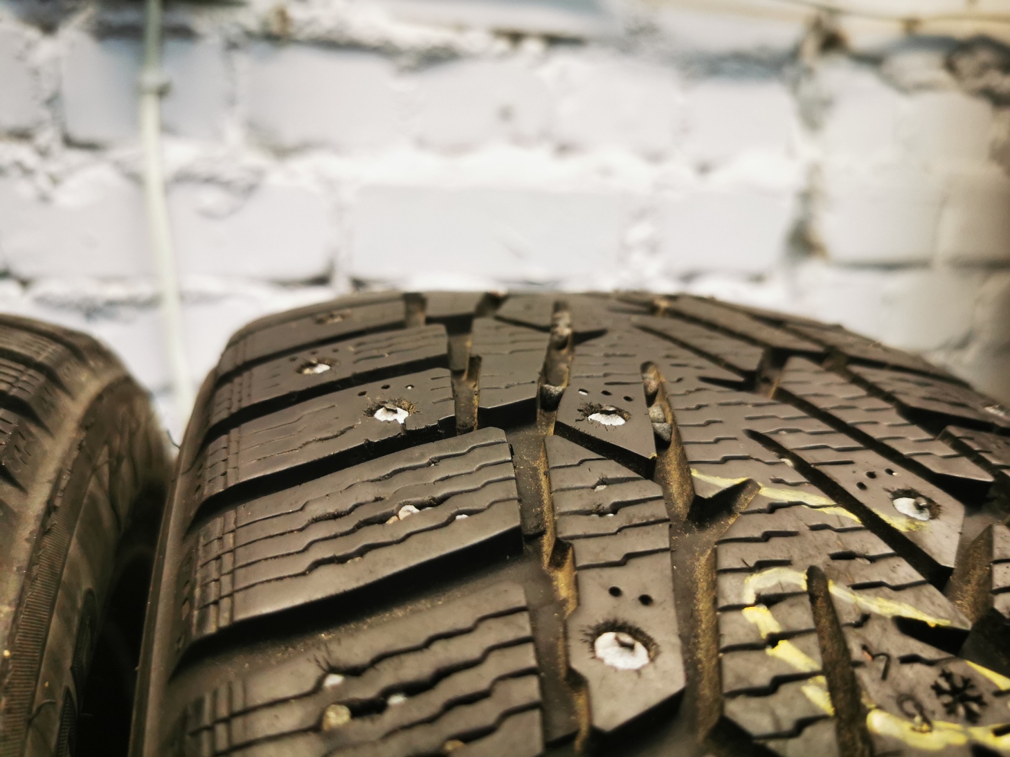 Nokian Hkpl 7 205/55 R16 Зимние Б/у покрышки Nokian Hkpl 7 205/55 R16 Зимние Б/у покрышки