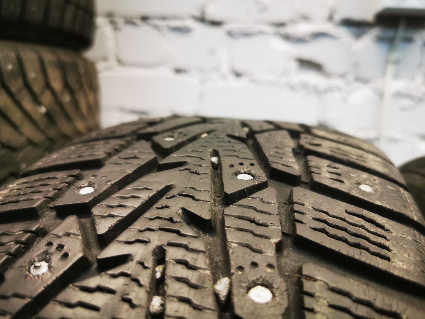 Nokian hkpl 7 205/60 R16 Зимние Б/у покрышки Nokian hkpl 7 205/60 R16 Зимние Б/у покрышки