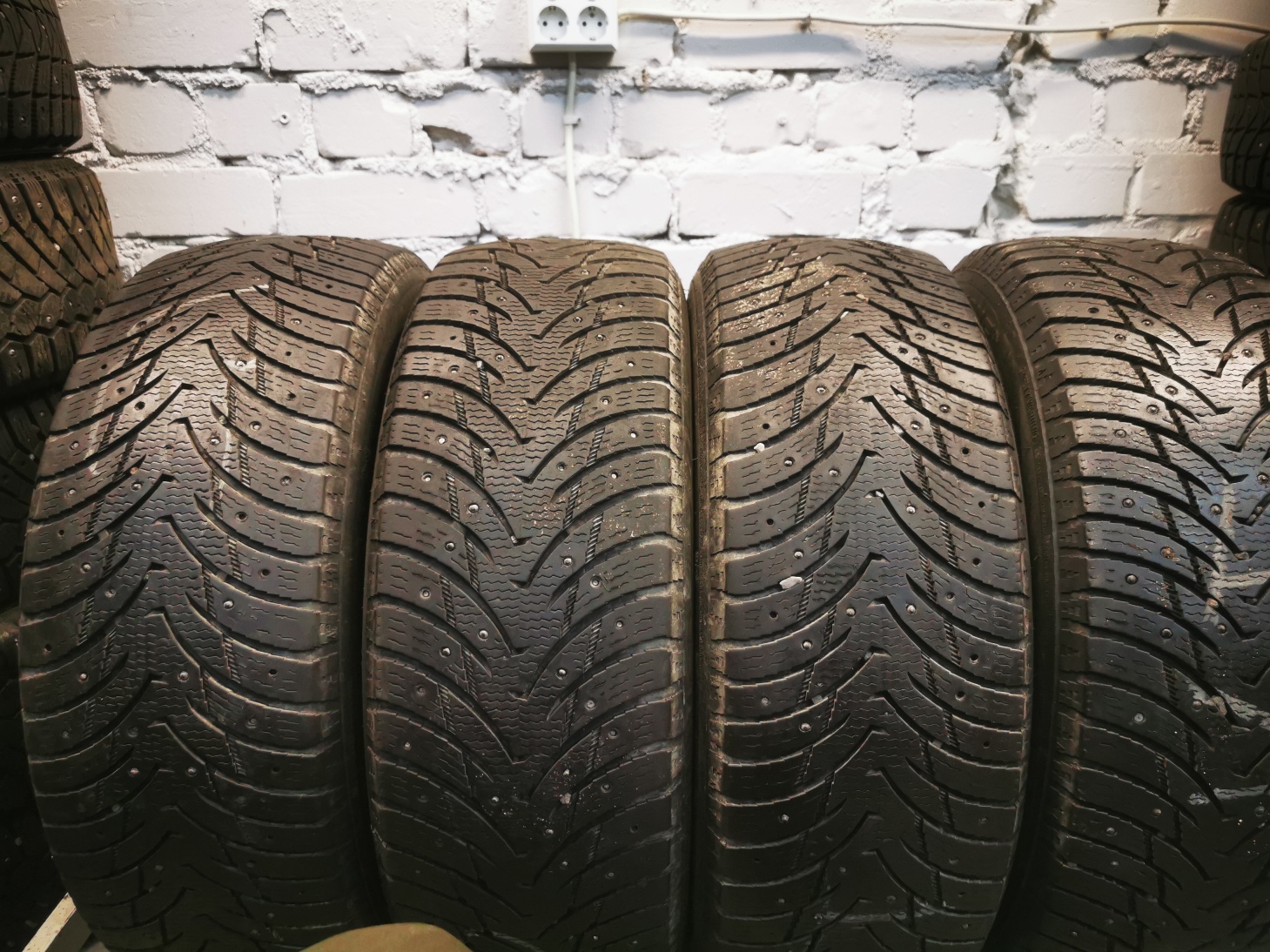 Nankang SW-8 205/60 R16 Lietotas Ziemas Riepas