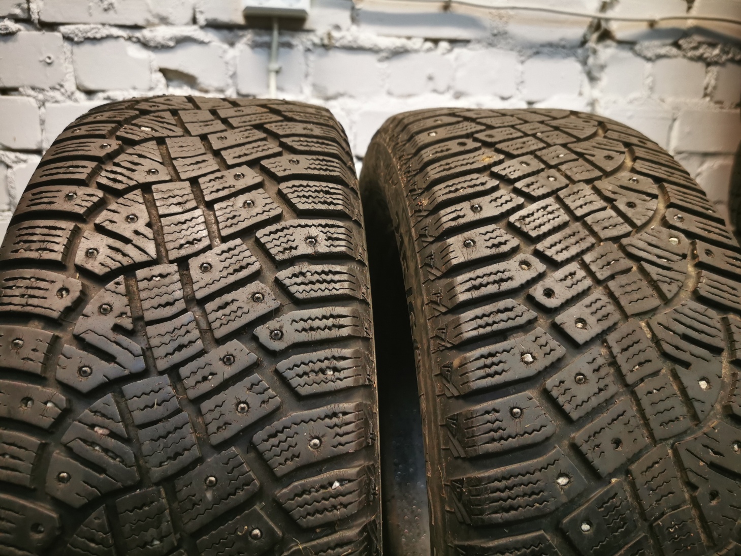 continental contact 2 215/60 R16 Lietotas Ziemas Riepas