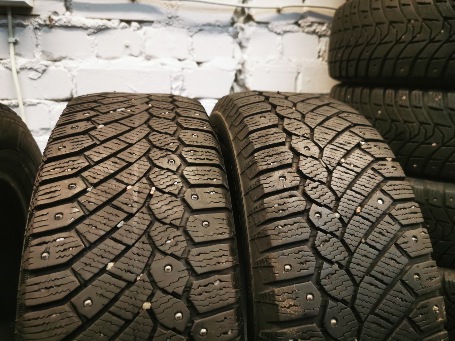 continental IceContact 195/65 R15 Lietotas Ziemas Riepas