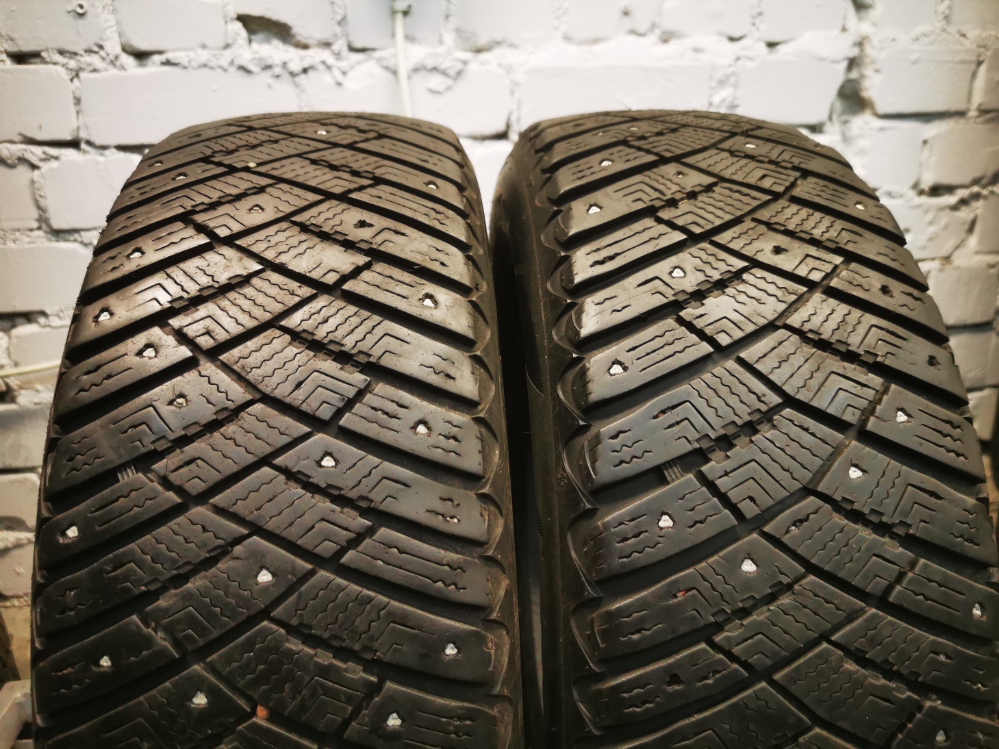 Good Year Ice Arctic 195/65 R15 Зимние Б/у покрышки