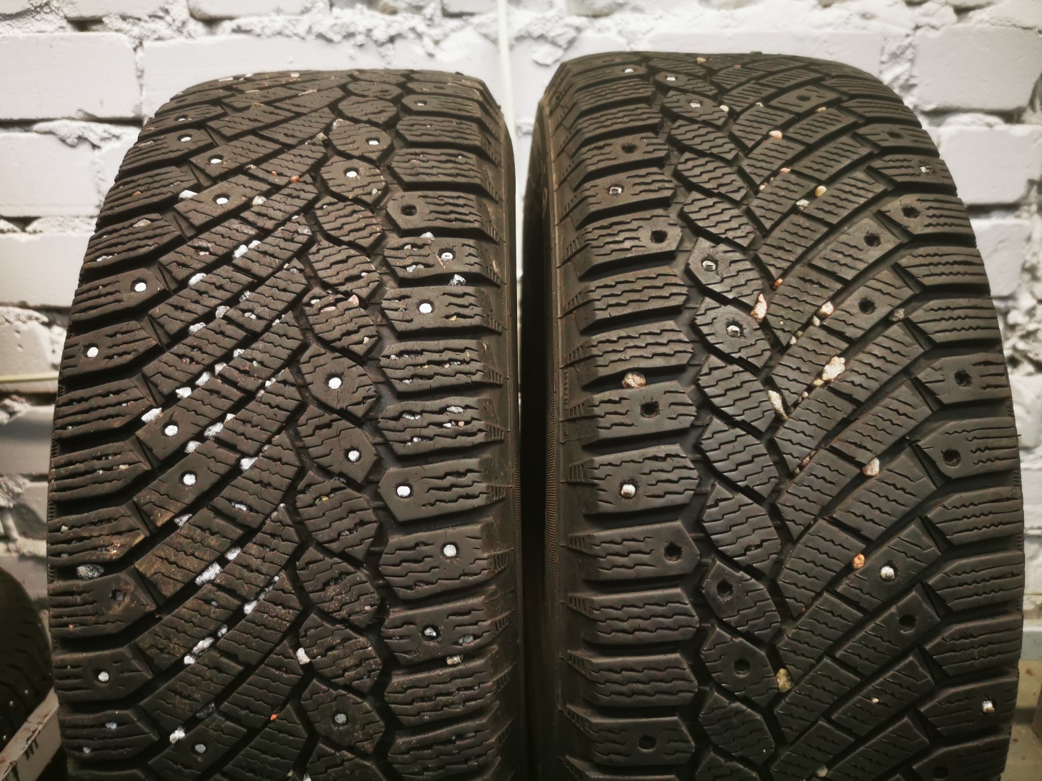 continental IceContact 205/55 R16 Lietotas Ziemas Riepas