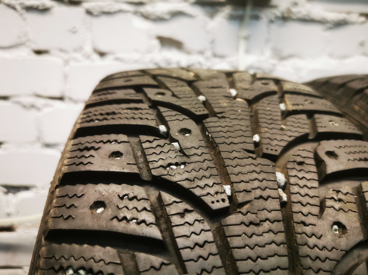 HANKOOK i pike rs 205/60 R16 Зимние Б/у покрышки HANKOOK i pike rs 205/60 R16 Зимние Б/у покрышки