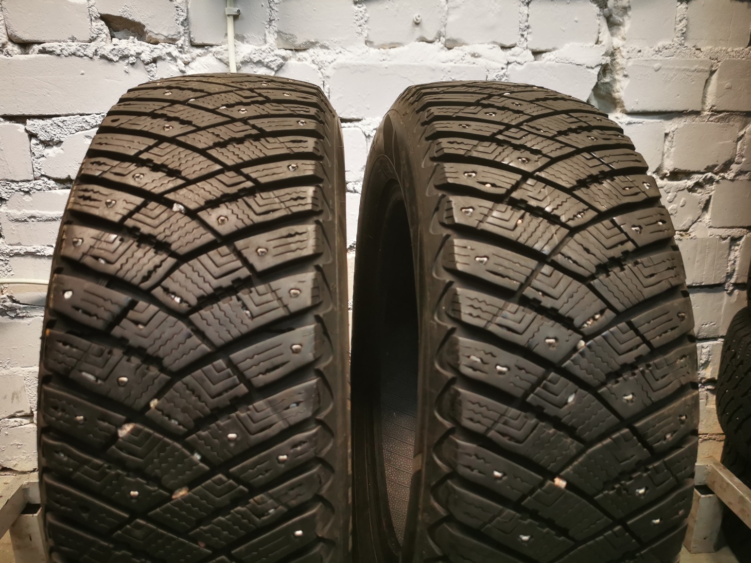 Good Year Ice Arctic 195/65 R15 Зимние Б/у покрышки