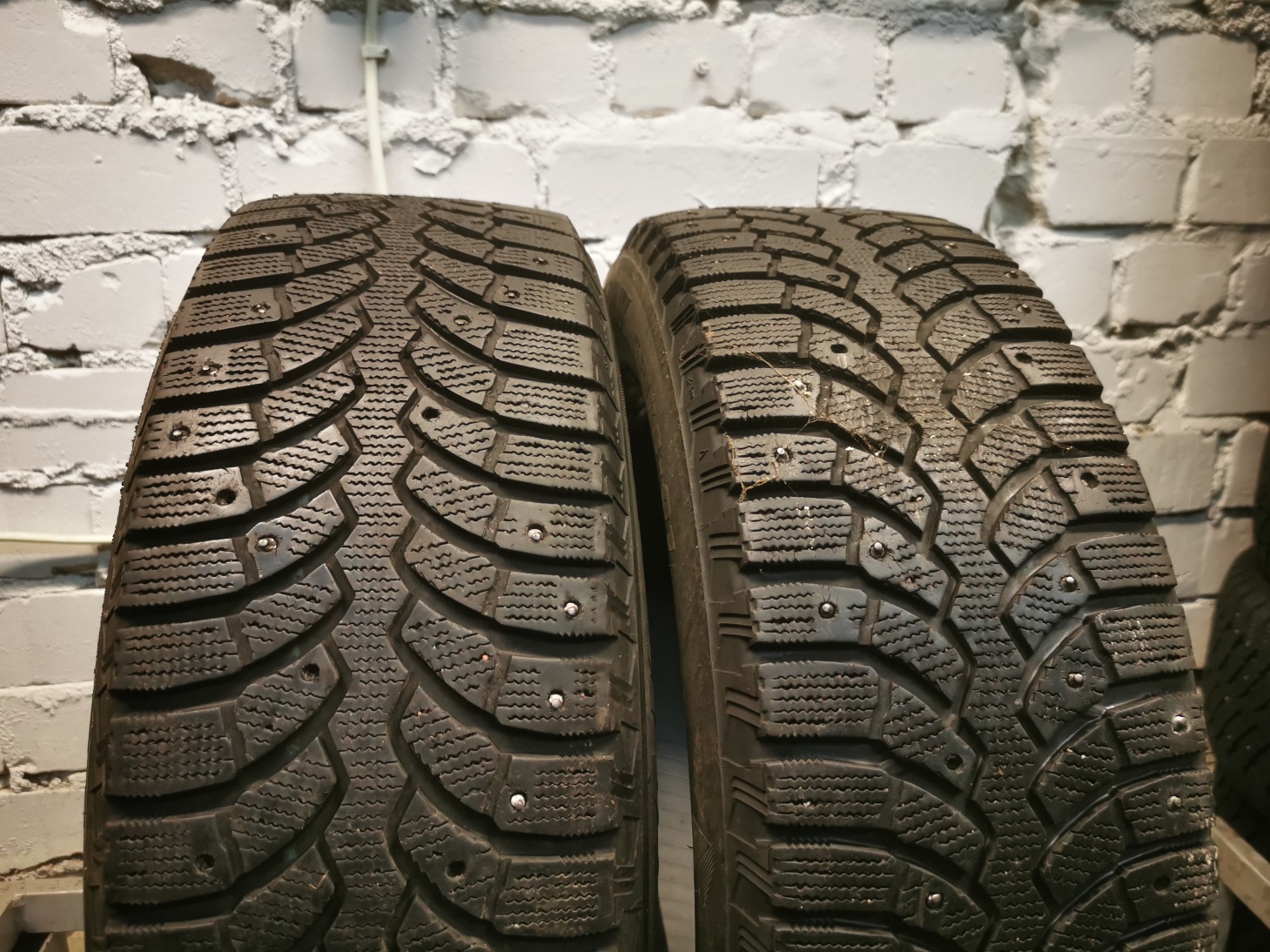 bridgestone spike 01 195/65 R15 Lietotas Ziemas Riepas