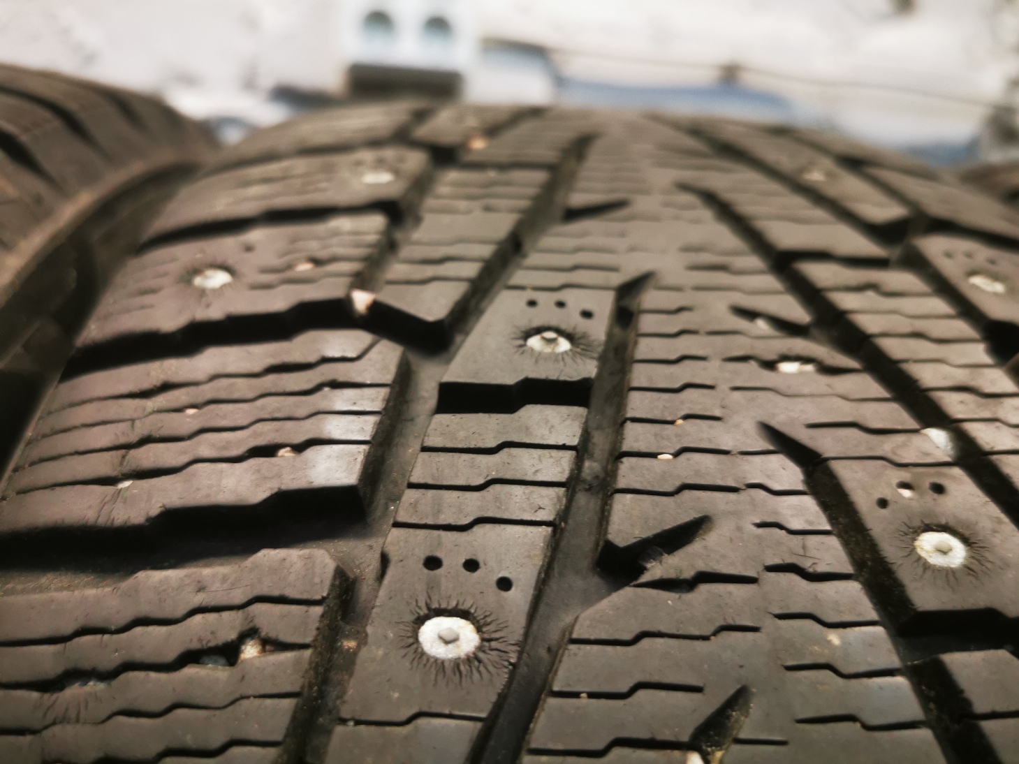 Nokian Hkpl 7 SUV 235/55 R18 Зимние Б/у покрышки Nokian Hkpl 7 SUV 235/55 R18 Зимние Б/у покрышки