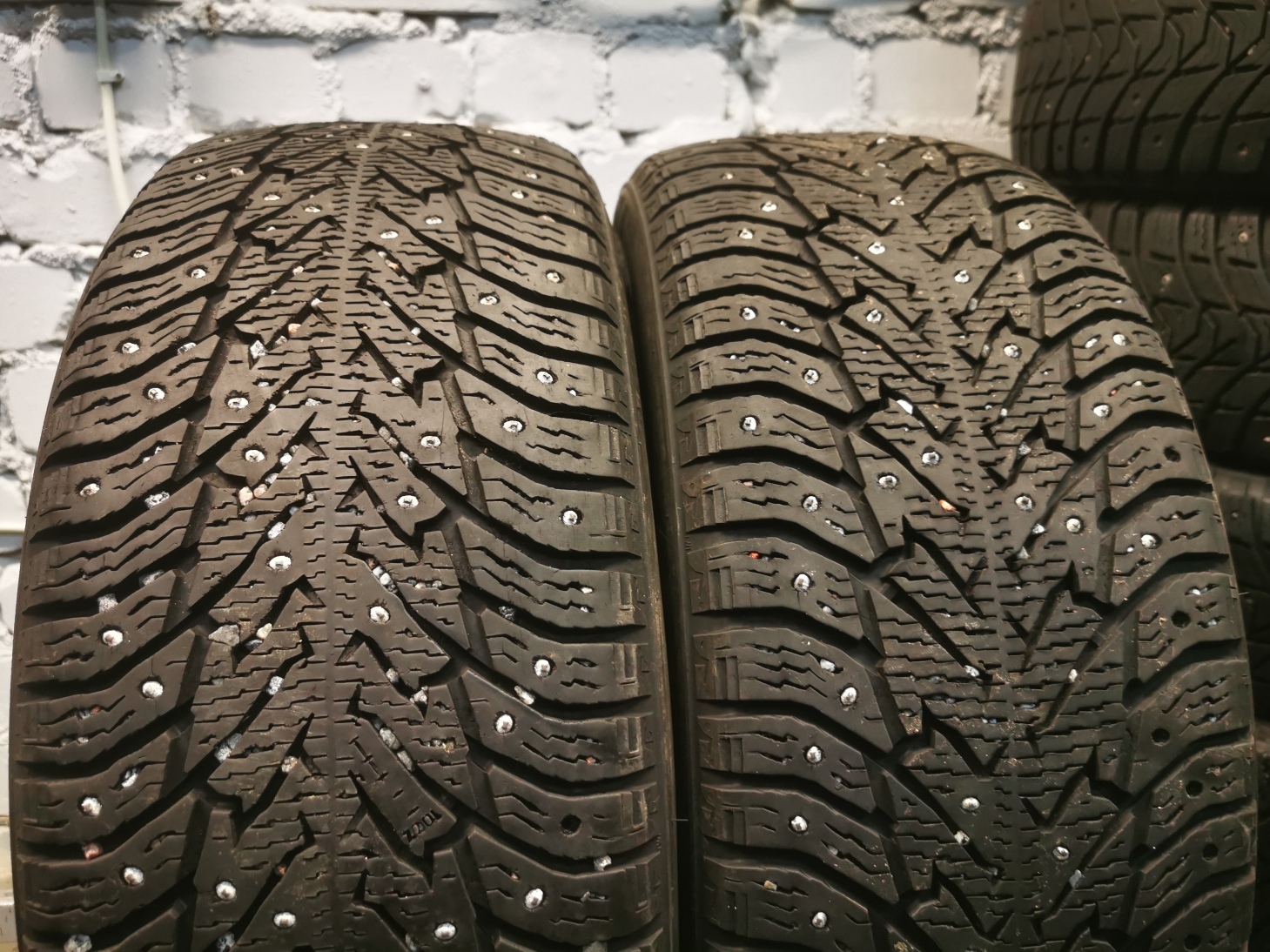 bridgestone Noranza 001 225/55 R17 Зимние Б/у покрышки