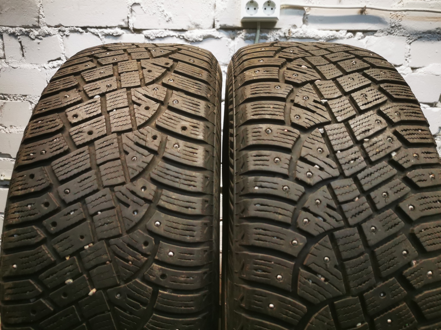 continental ice contact 2 235/55 R18 Lietotas Ziemas Riepas