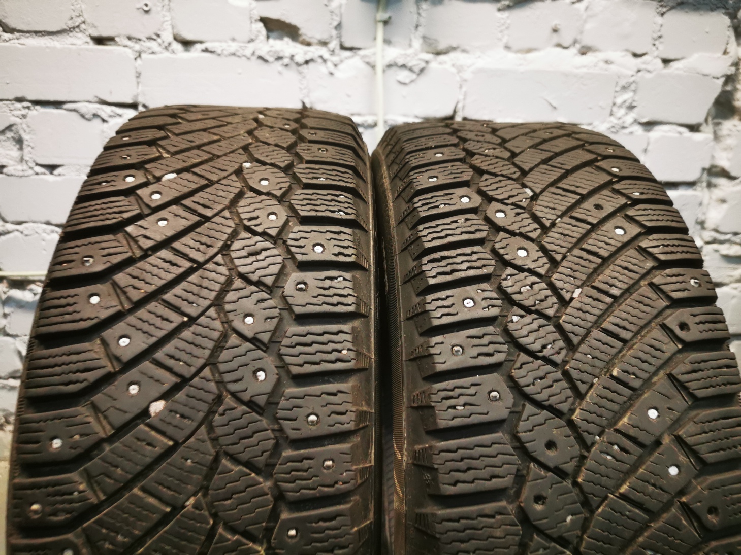 continental ice contact 205/55 R16 Зимние Б/у покрышки