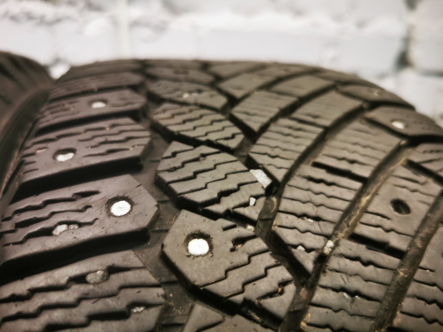 continental ice contact 205/55 R16 Зимние Б/у покрышки continental ice contact 205/55 R16 Зимние Б/у покрышки