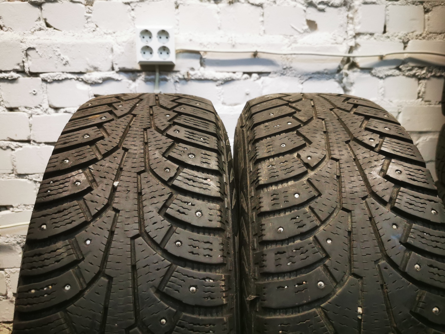 Nokian hkpl 5 suv 225/65 R17 Зимние Б/у покрышки