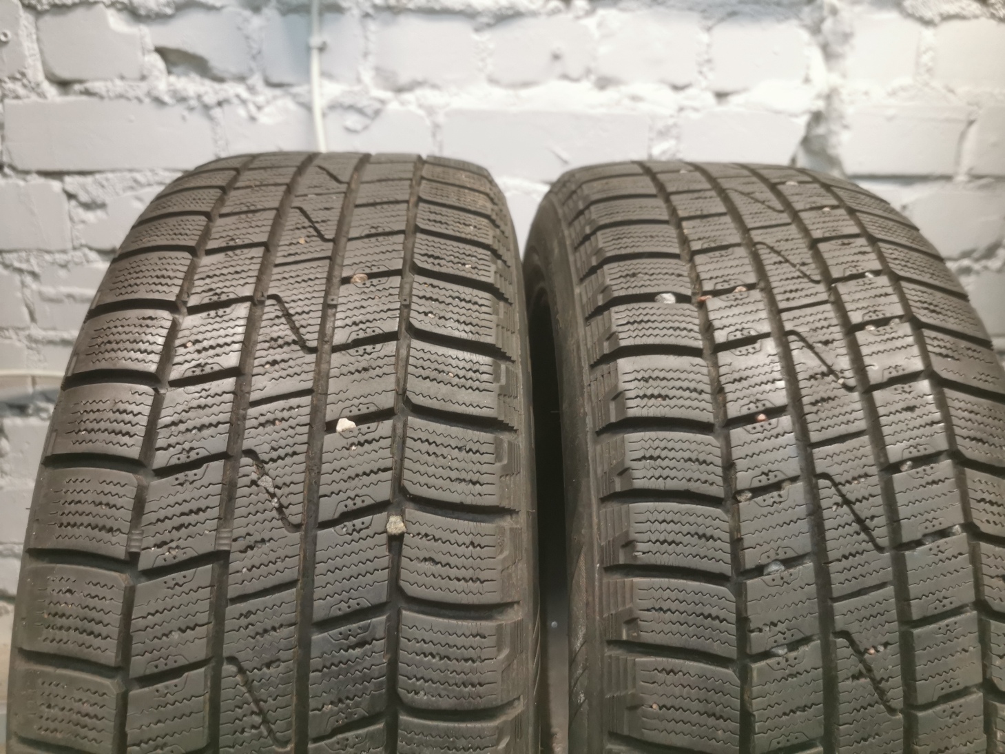 laufenn i fit iz 205/55 R16 Lietotas Ziemas Riepas