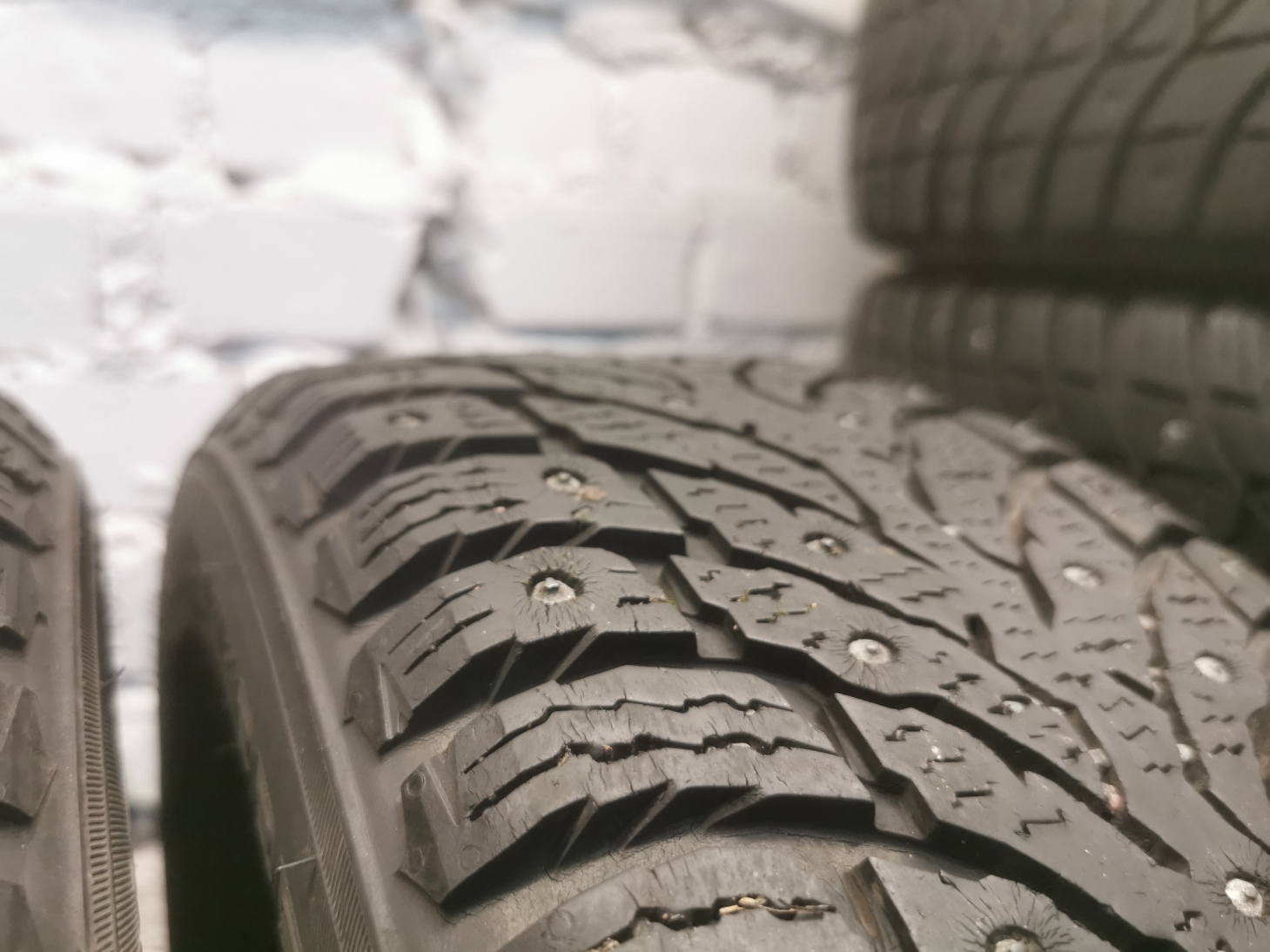 Nokian hkpl 9 205/55 R16 Зимние Б/у покрышки Nokian hkpl 9 205/55 R16 Зимние Б/у покрышки