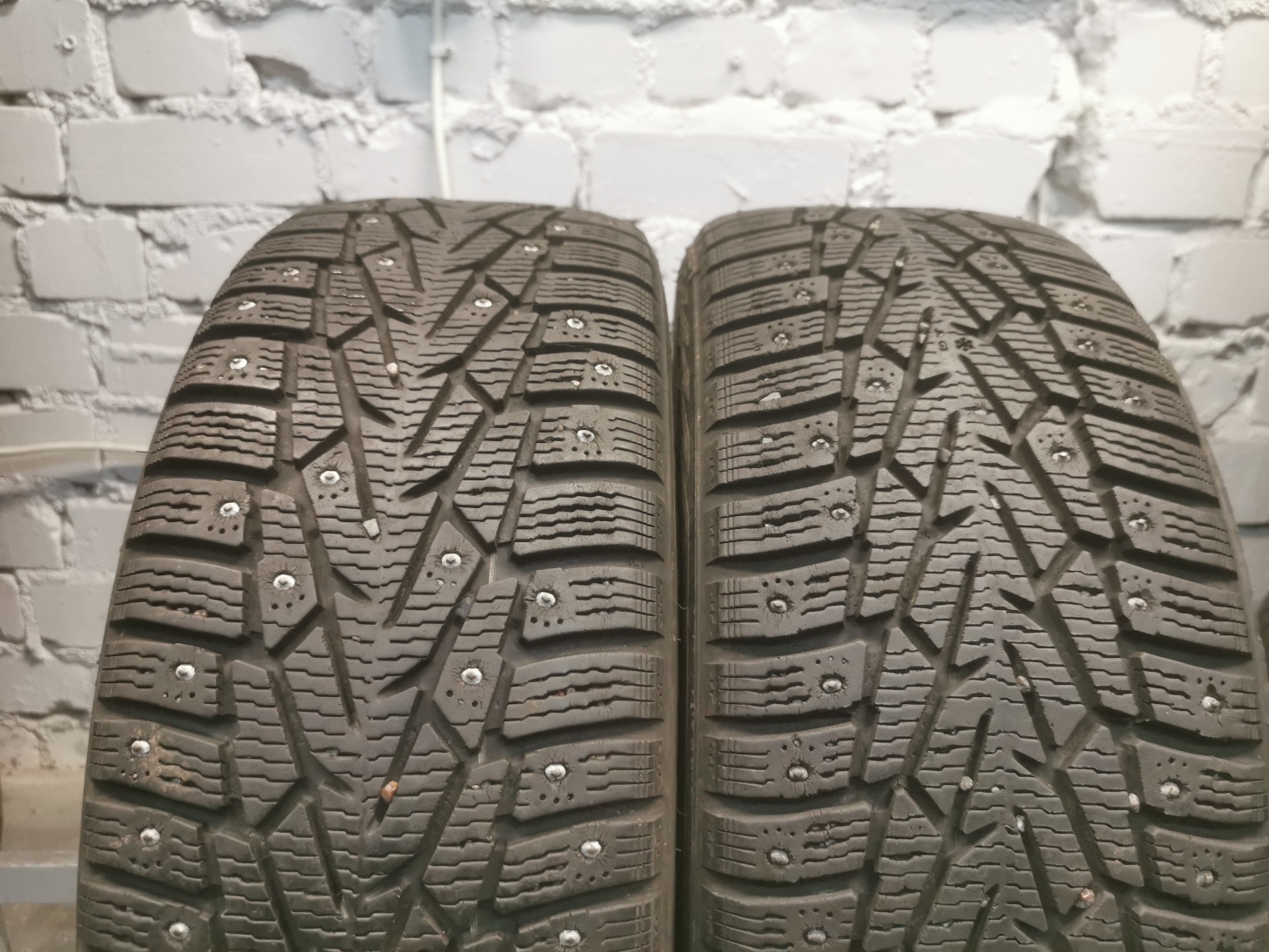 Nokian hkpl7 205/55 R16 Lietotas Ziemas Riepas