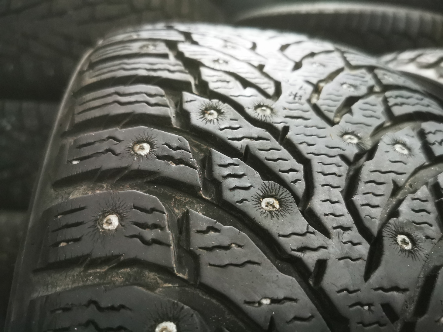 Nokian hkpl 9 225/50 R17 Зимние Б/у покрышки Nokian hkpl 9 225/50 R17 Зимние Б/у покрышки