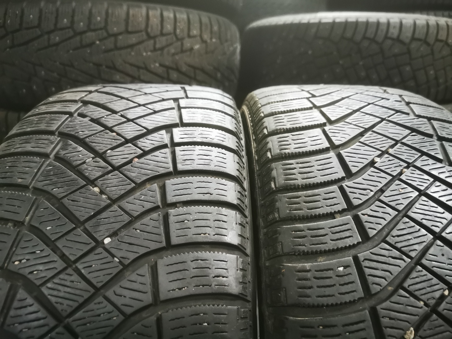 Pirelli ice zero 225/50 R17 Lietotas Ziemas Riepas