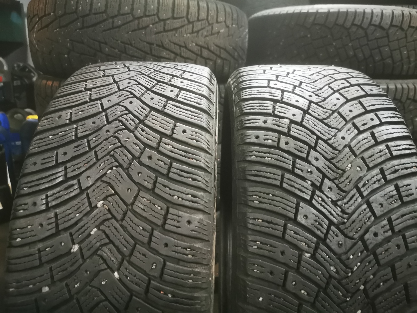 continental icecontact 3 225/45 R17 Зимние Б/у покрышки