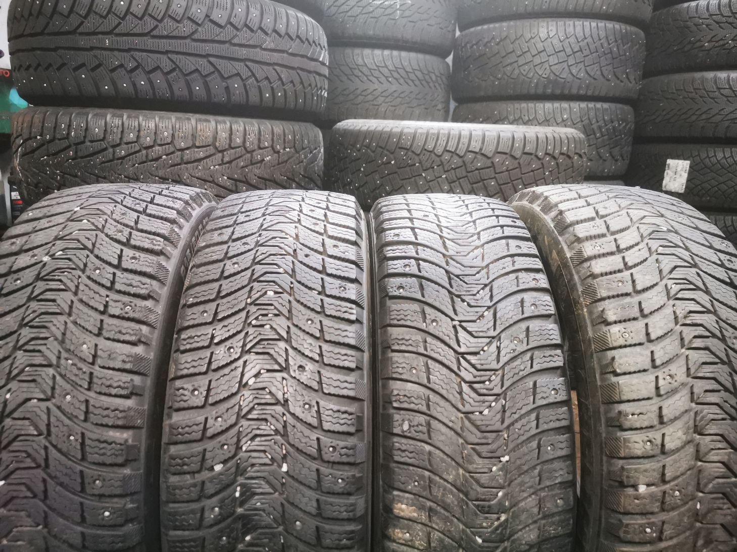 michelin x-ice north 3 215/60 R17 Lietotas Ziemas Riepas