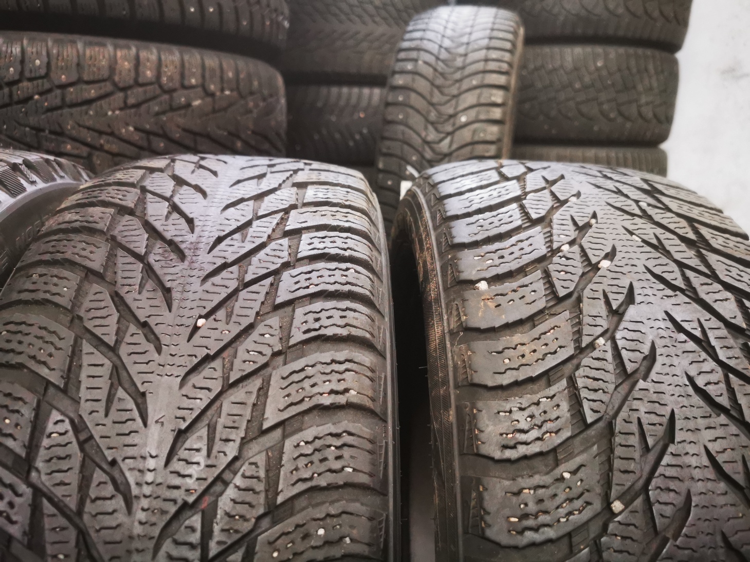 Nokian hkpl r3 215/55 R17 Lietotas Ziemas Riepas