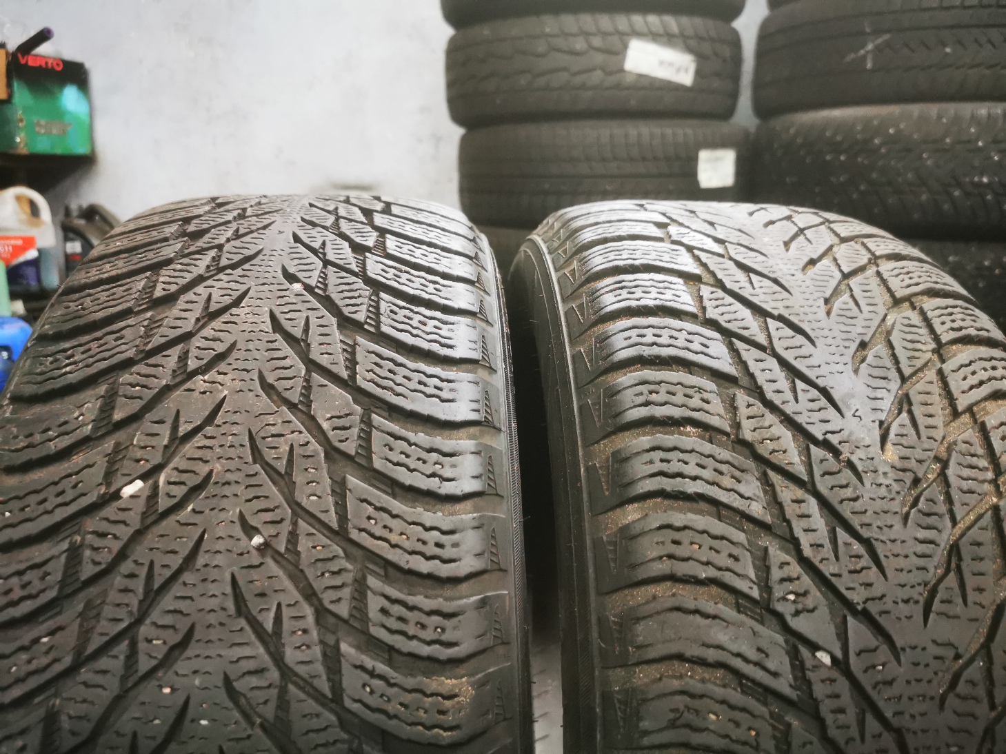 Nokian hkpl r2 235/55 R17 Зимние Б/у покрышки