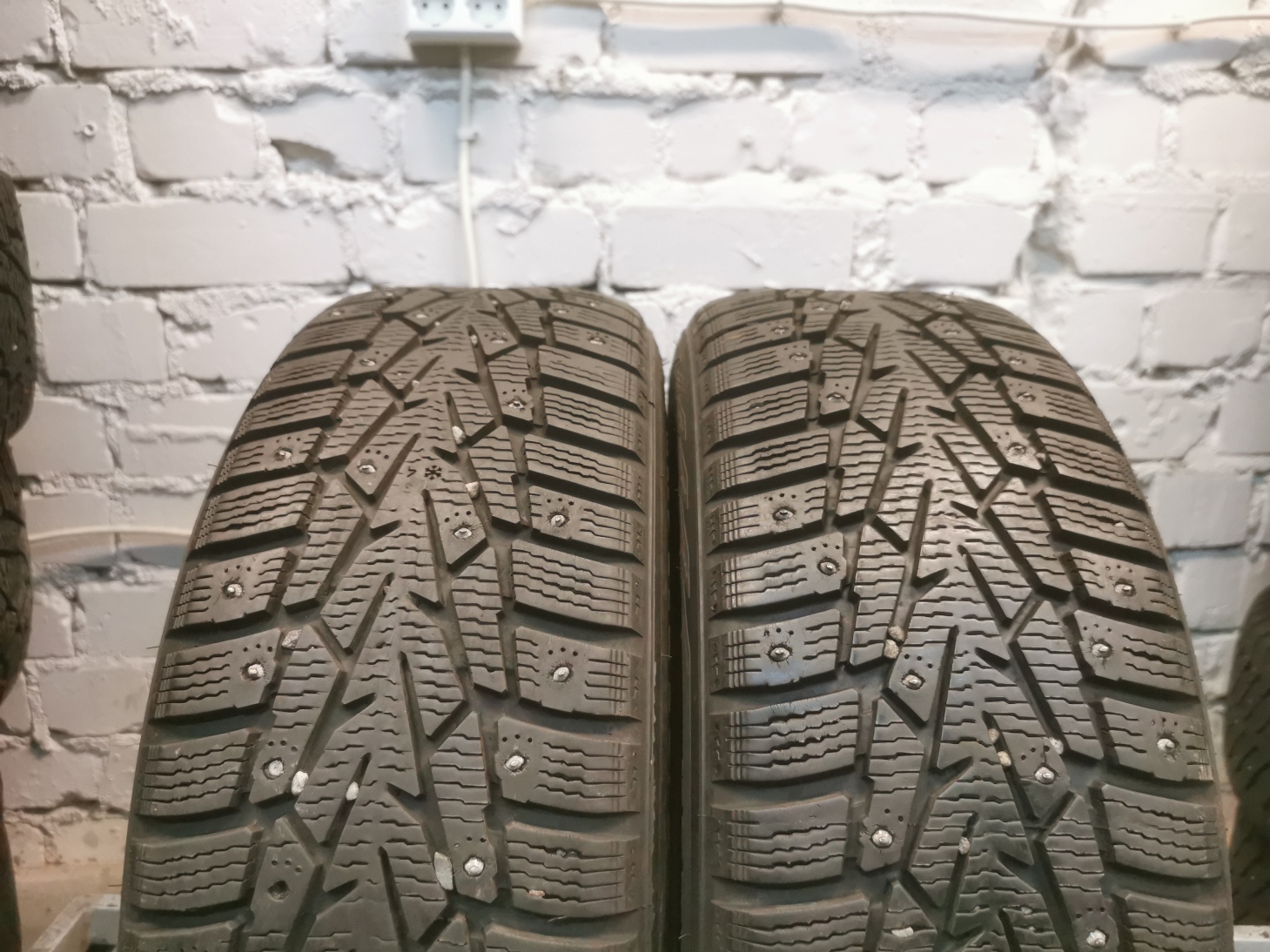 Nokian hkpl 7 195/65 R15 Lietotas Ziemas Riepas