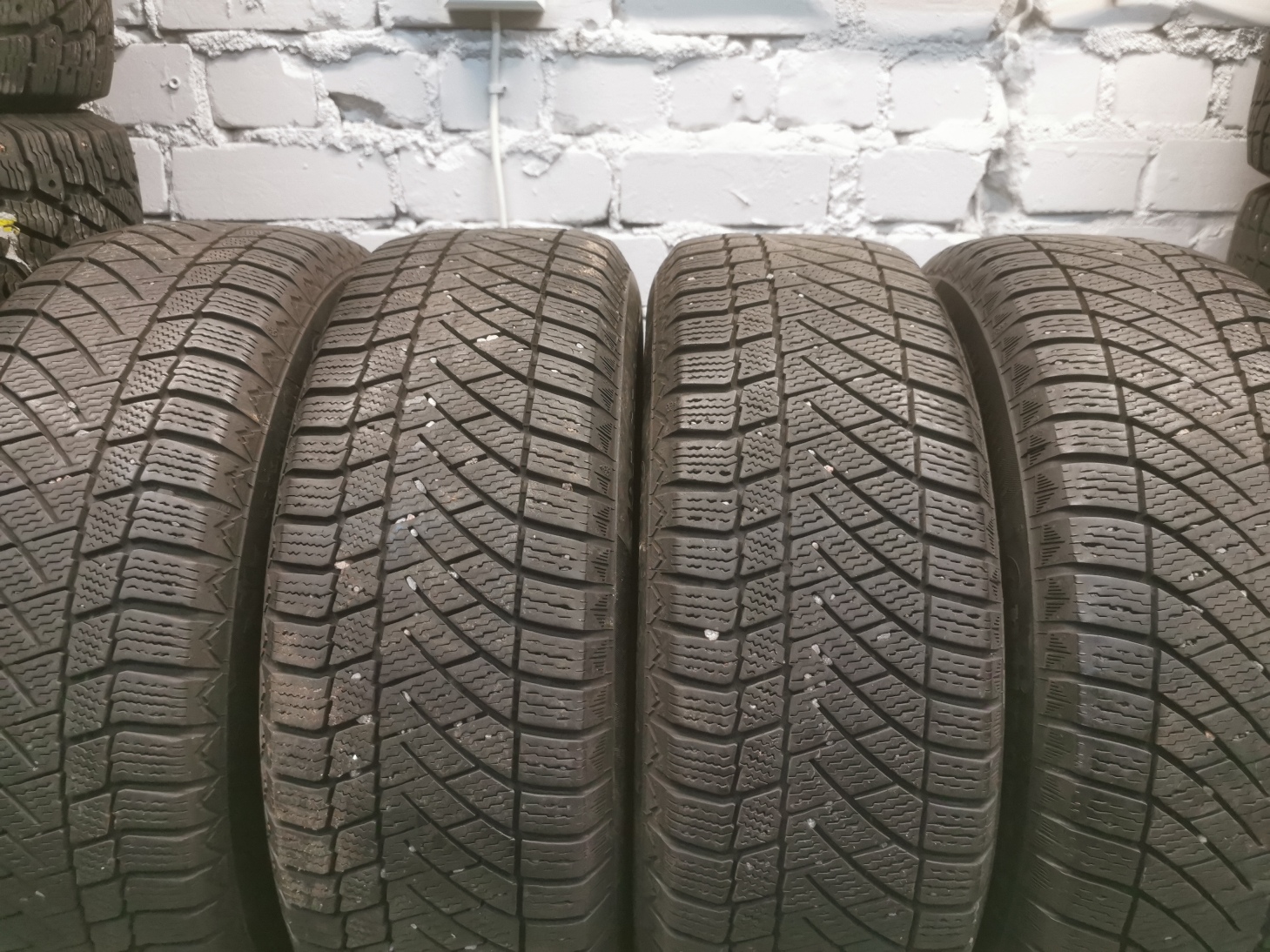 continental viking Contact 195/65 R15 Lietotas Ziemas Riepas