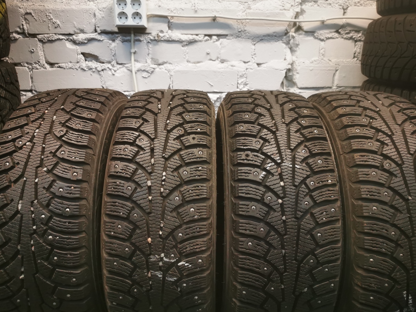 Nokian nordman 5 205/60 R16 Lietotas Ziemas Riepas