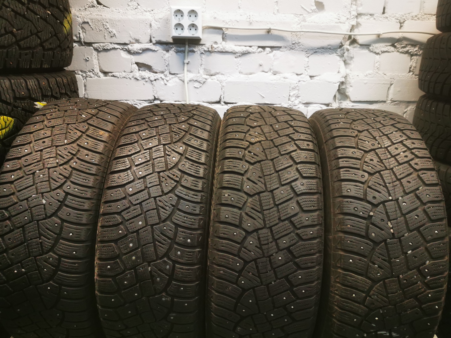 continental ice contact 2 205/60 R16 Зимние Б/у покрышки
