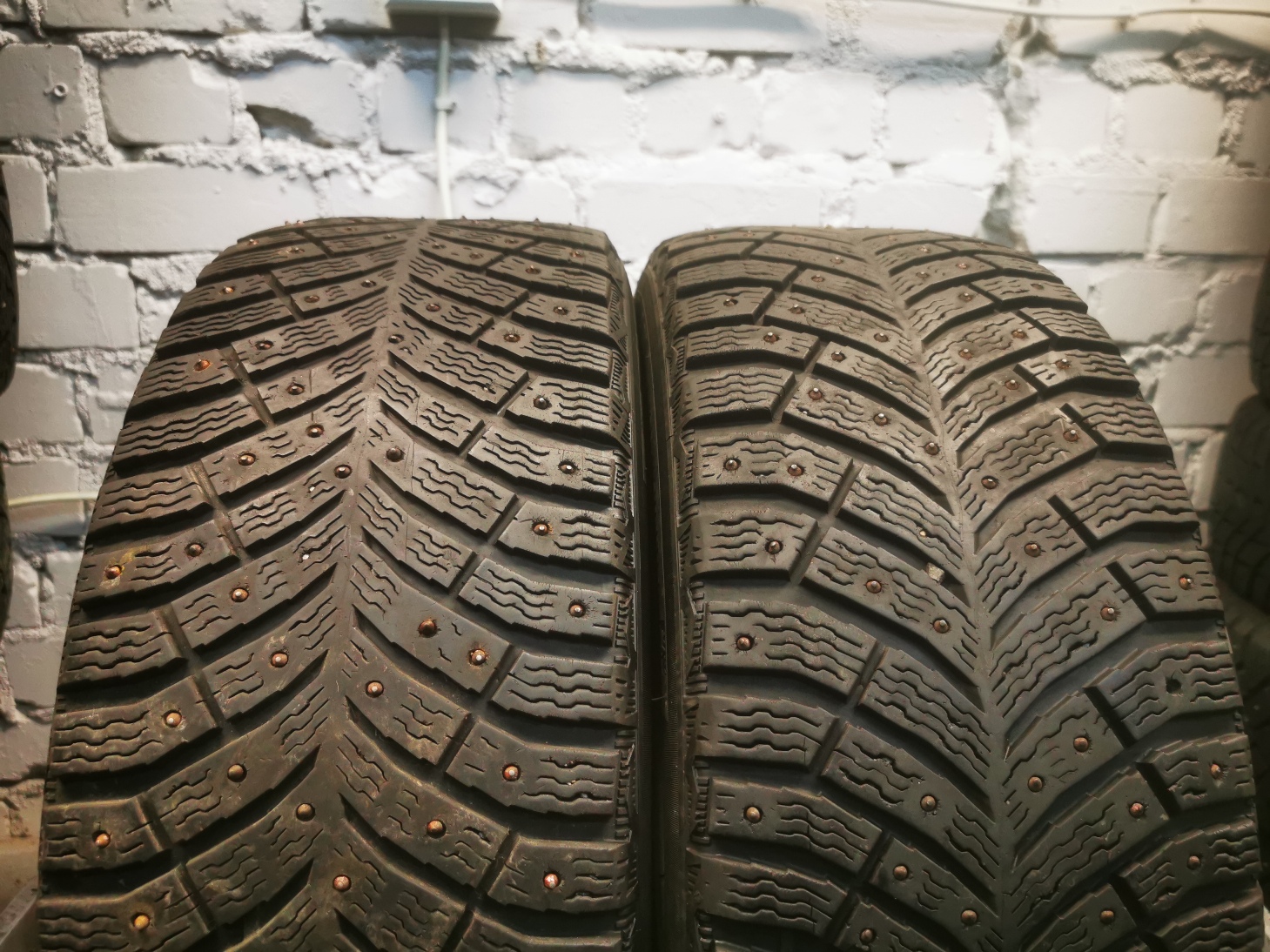 michelin x-ice north 4 205/60 R16 Lietotas Ziemas Riepas