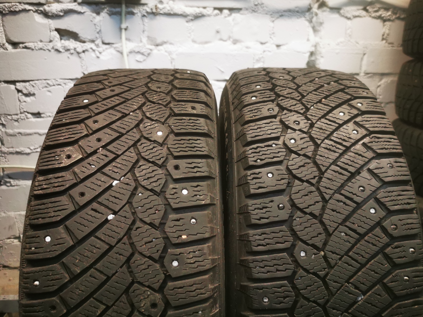 continental ice contact 205/55 R16 Зимние Б/у покрышки