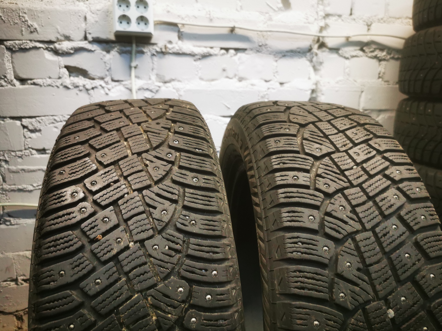 continental ice contact 2 205/60 R16 Зимние Б/у покрышки