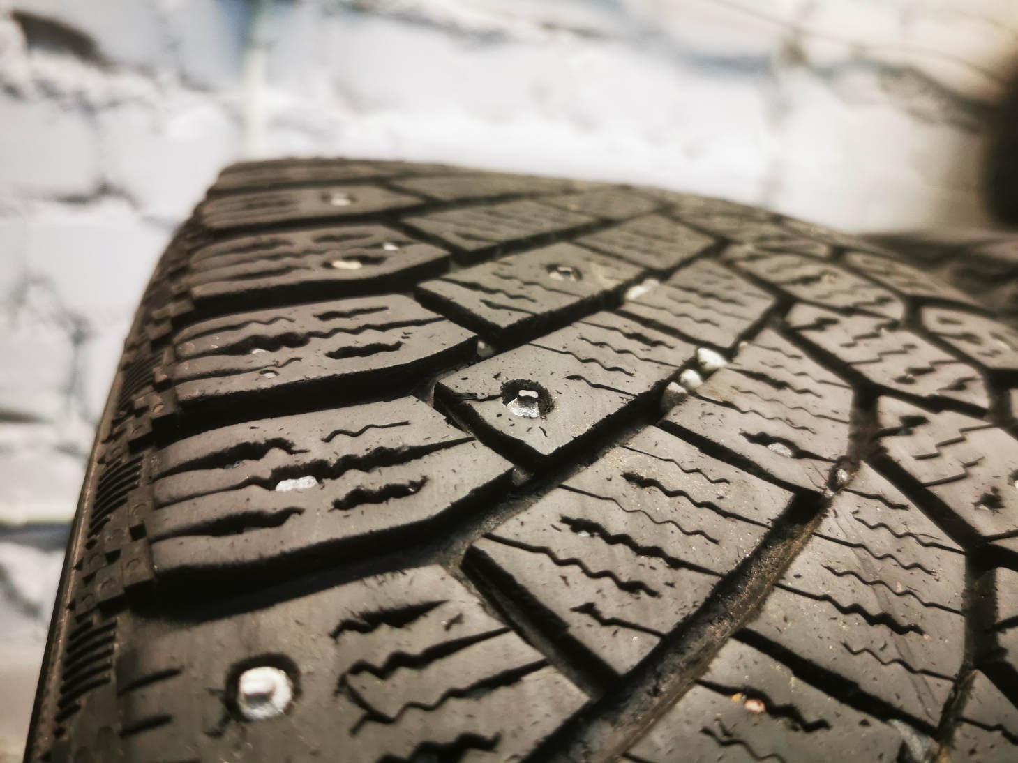 continental ice contact 205/55 R16 Зимние Б/у покрышки continental ice contact 205/55 R16 Зимние Б/у покрышки