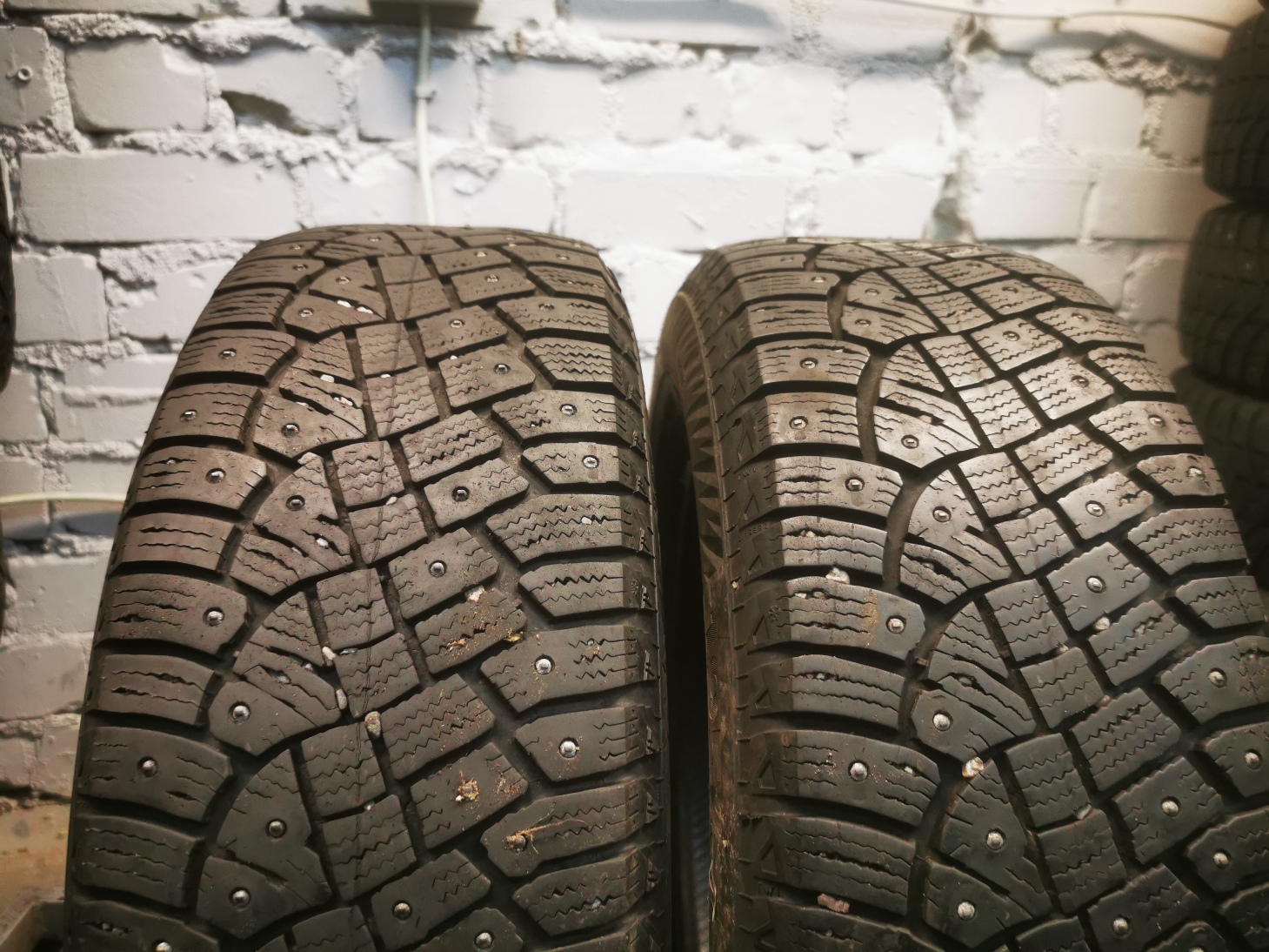 continental Ice contact 2 195/65 R15 Lietotas Ziemas Riepas