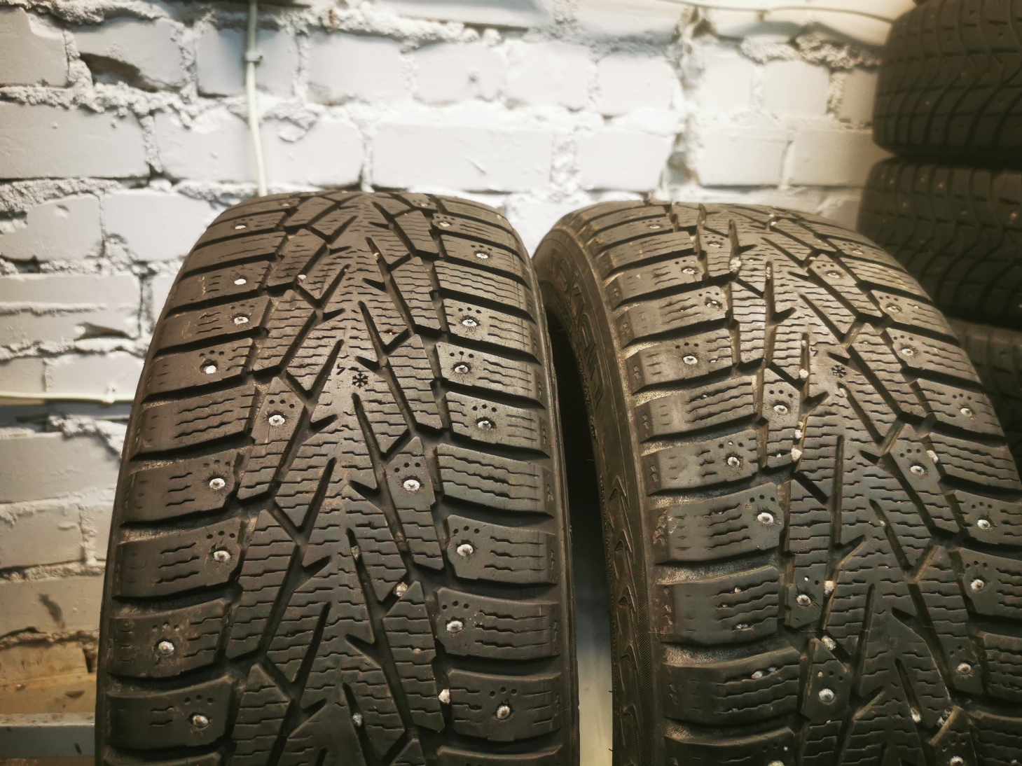 Nokian hkpl 7 195/55 R16 Зимние Б/у покрышки