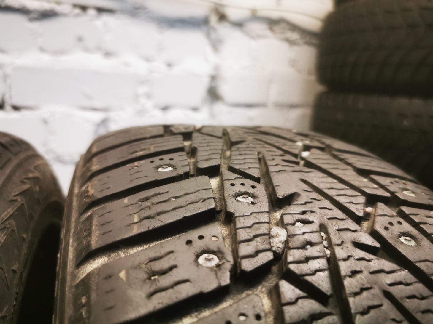 Nokian hkpl 7 195/55 R16 Зимние Б/у покрышки Nokian hkpl 7 195/55 R16 Зимние Б/у покрышки