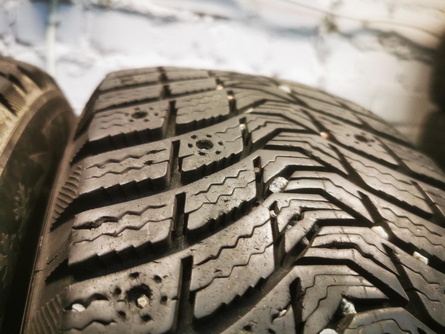 michelin X-ice North 3 205/60 R16 Зимние Б/у покрышки michelin X-ice North 3 205/60 R16 Зимние Б/у покрышки